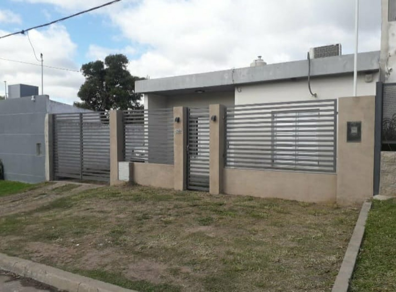 Imperdible inmueble para vivienda o renta, Zona Barrio Santa Lucia