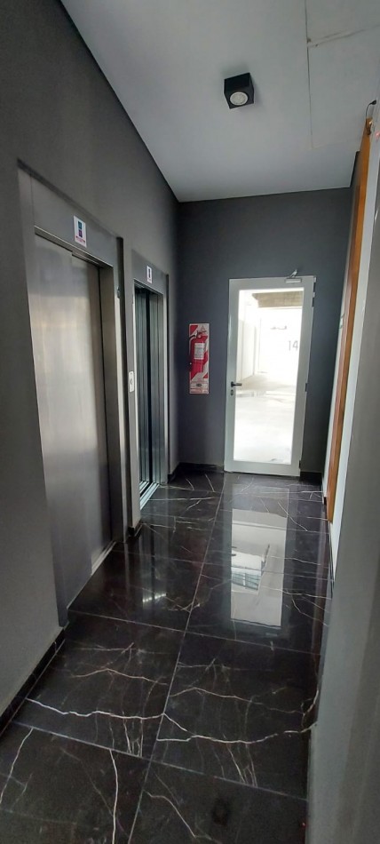 25 de Mayo 386, Vendo departamento de calidad, 1 dormitorio, piso alto