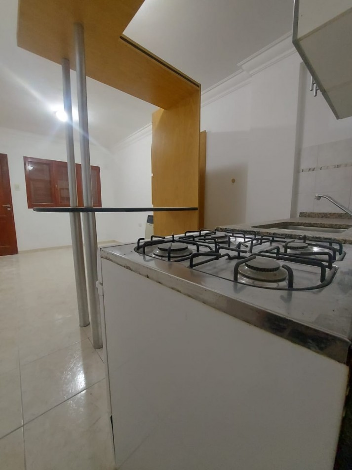 Atencion Inversores, excelente departamento centrico - Vendo