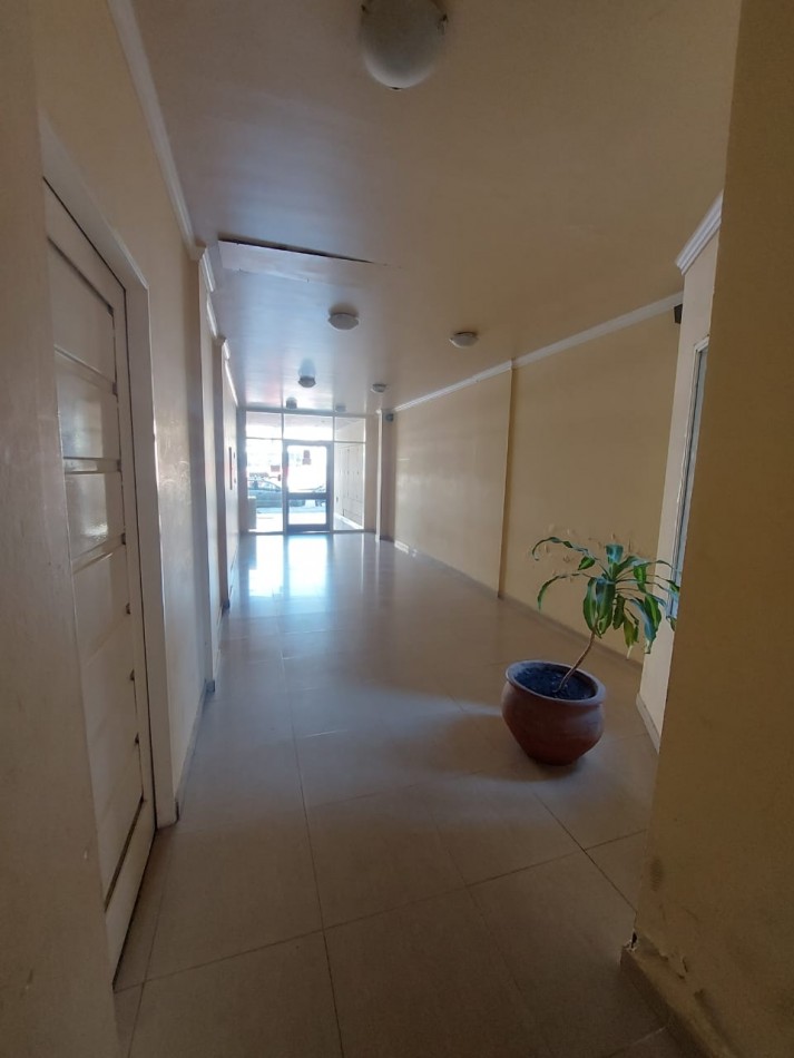 Atencion Inversores, excelente departamento centrico - Vendo