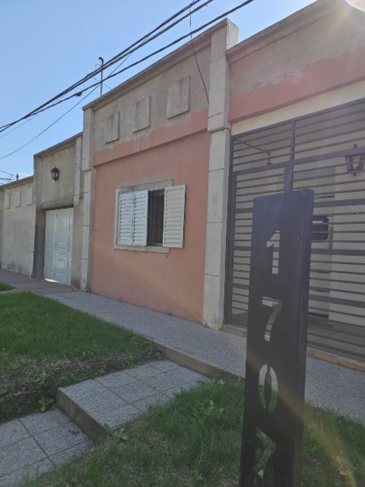 Casa en venta 2 dormirnos, excelente estado.