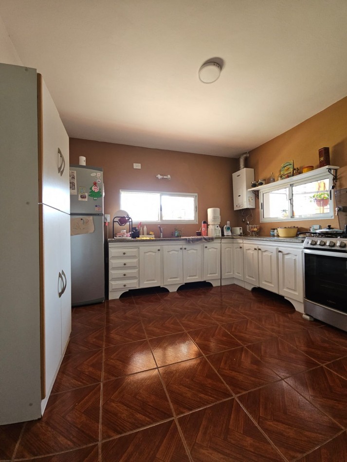 Casa en venta 2 dormirnos, excelente estado.