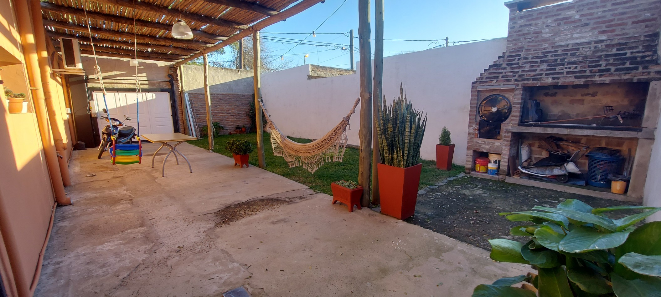 Casa en venta 2 dormirnos, excelente estado.