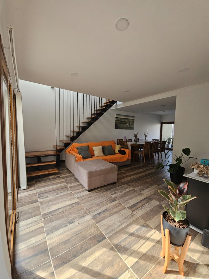 Se vende Duplex 2 dormitorios de 1° calidad. Parana, Entre Rios
