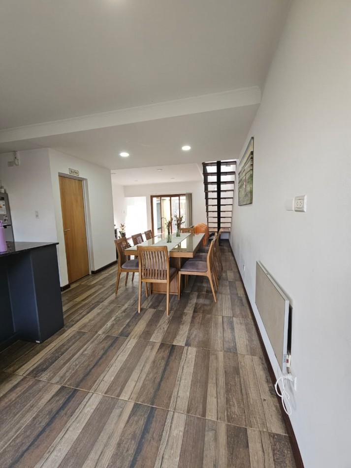 Se vende Duplex 2 dormitorios de 1° calidad. Parana, Entre Rios