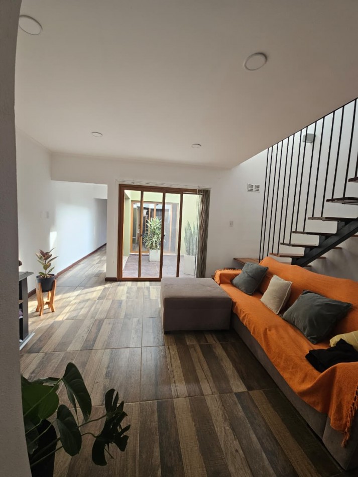 Se vende Duplex 2 dormitorios de 1° calidad. Parana, Entre Rios