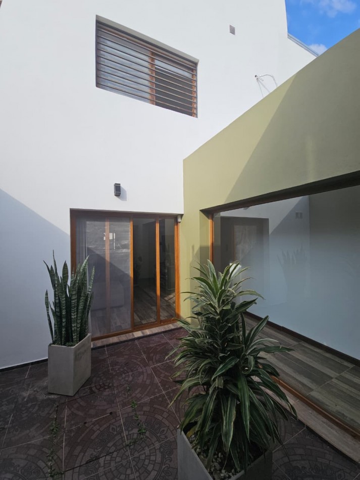 Se vende Duplex 2 dormitorios de 1° calidad. Parana, Entre Rios