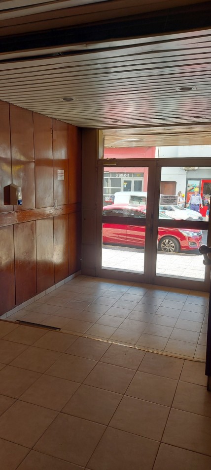 Pellegrini 194. Departamento centrico 2 d y cochera 