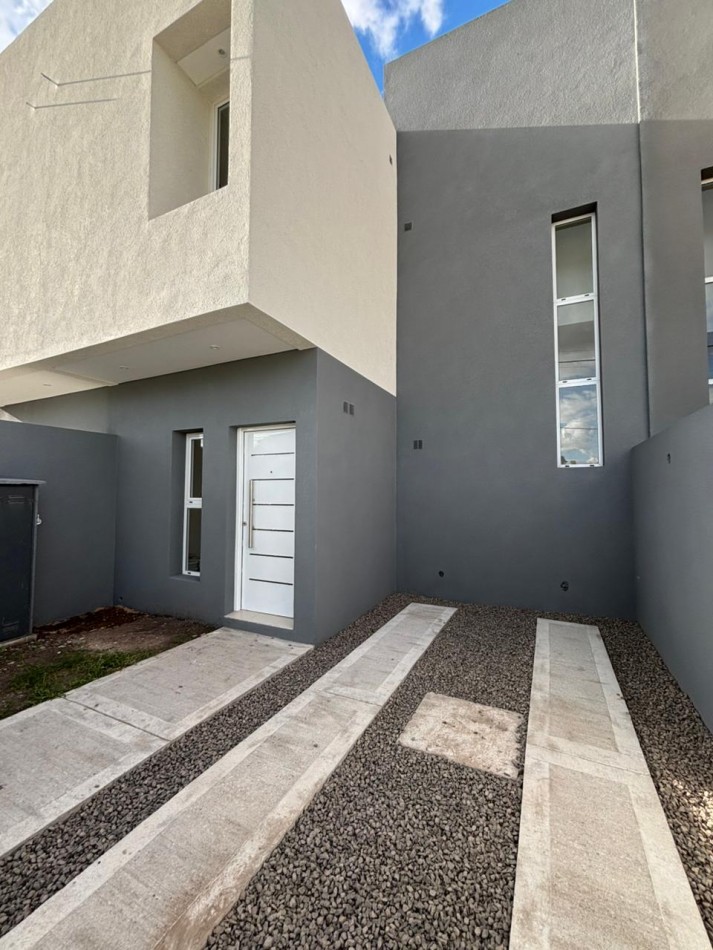 Casa 3 dormitorios excelente calidad y diseño, Lapachos 3, Parana