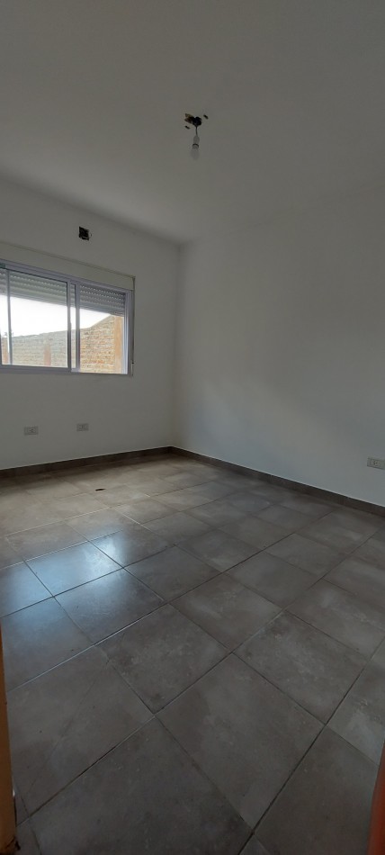 Venta casa 3 dormitorios, Crisolo Larralde, Parana