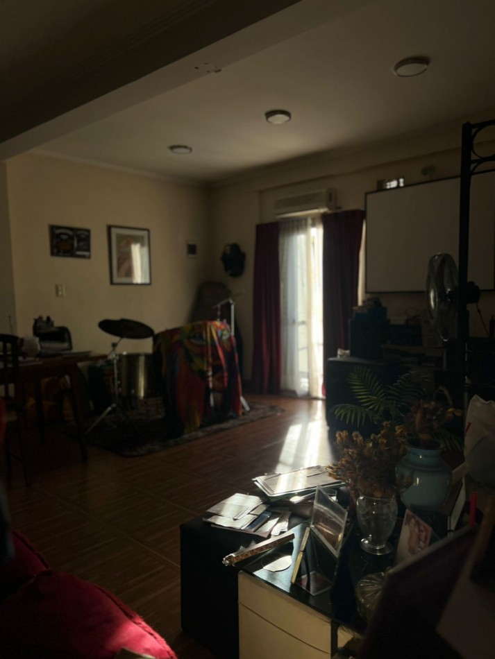 Departamento 2 dormitorios, zona Plaza Saenz Peña