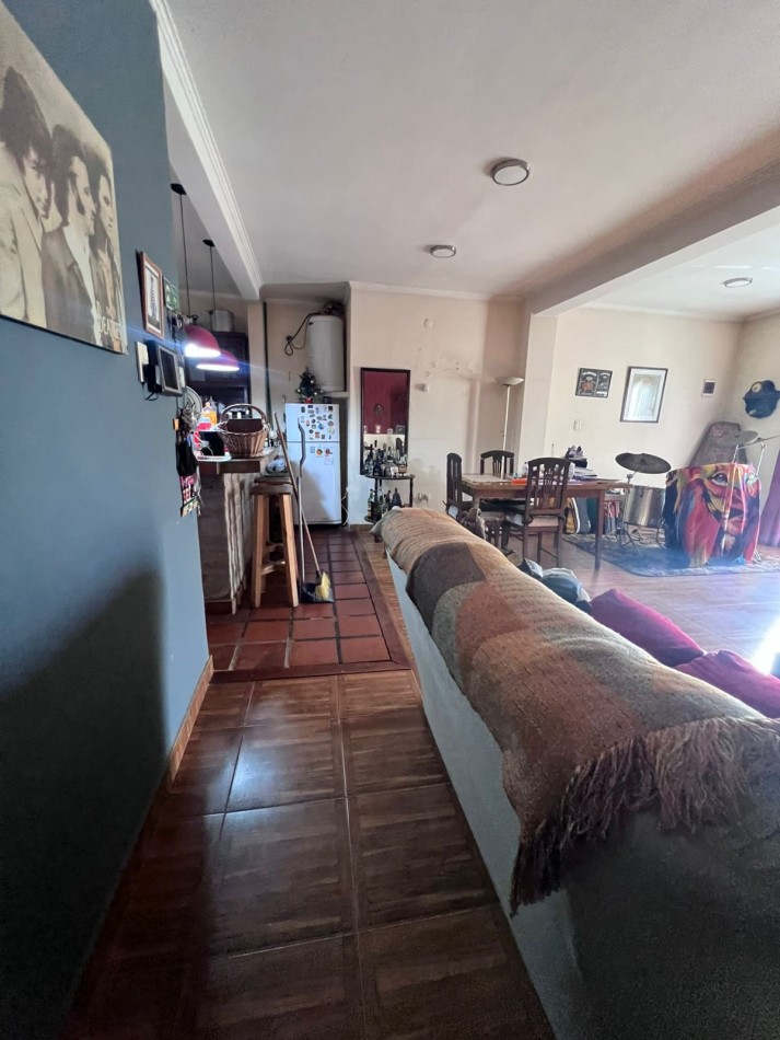 Departamento 2 dormitorios, zona Plaza Saenz Peña