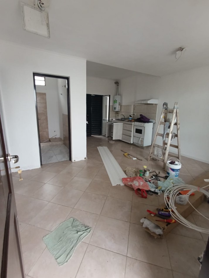 Se alquila casa interna 2 dormitorios, Sud America casi Don Bosco