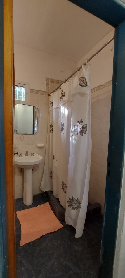 CASA EN VILLA URQUIZA, AMOBLADA Y EQUIPADA
