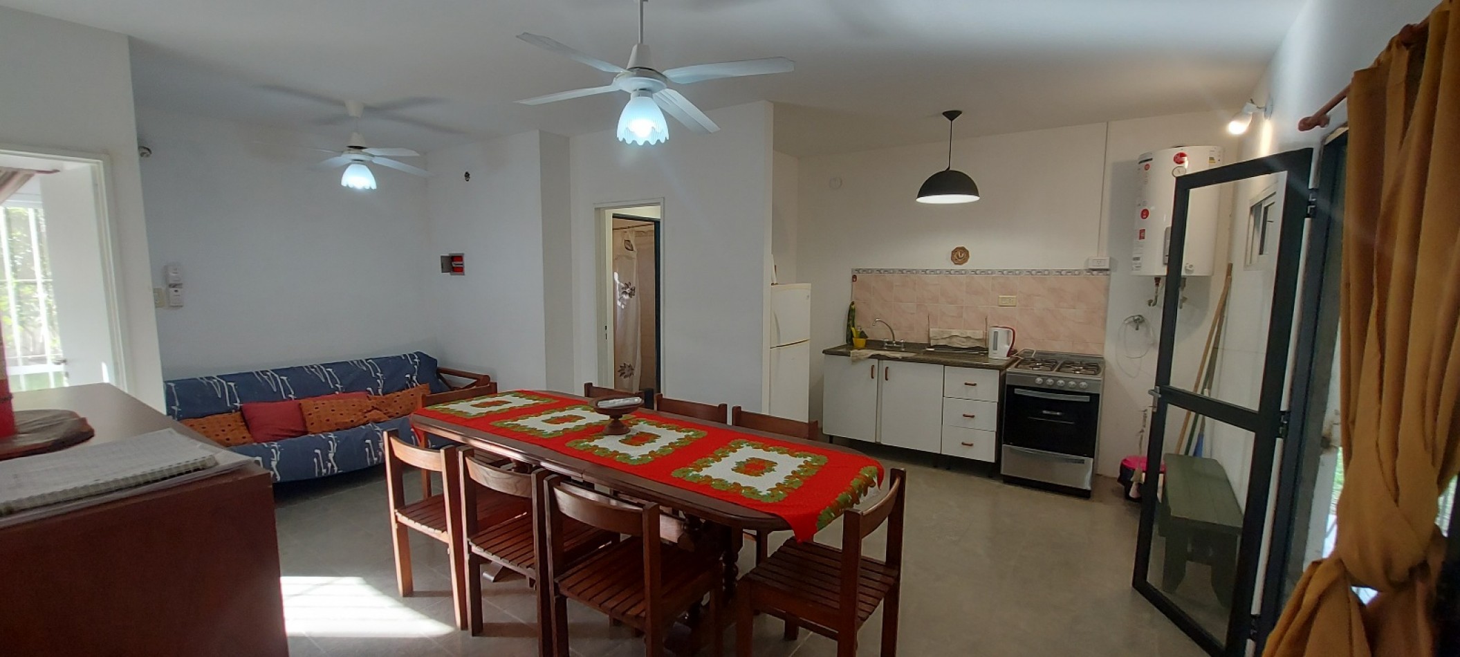 CASA EN VILLA URQUIZA, AMOBLADA Y EQUIPADA