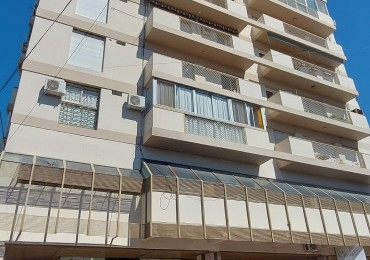 Pellegrini 194. Departamento centrico 2 d y cochera 